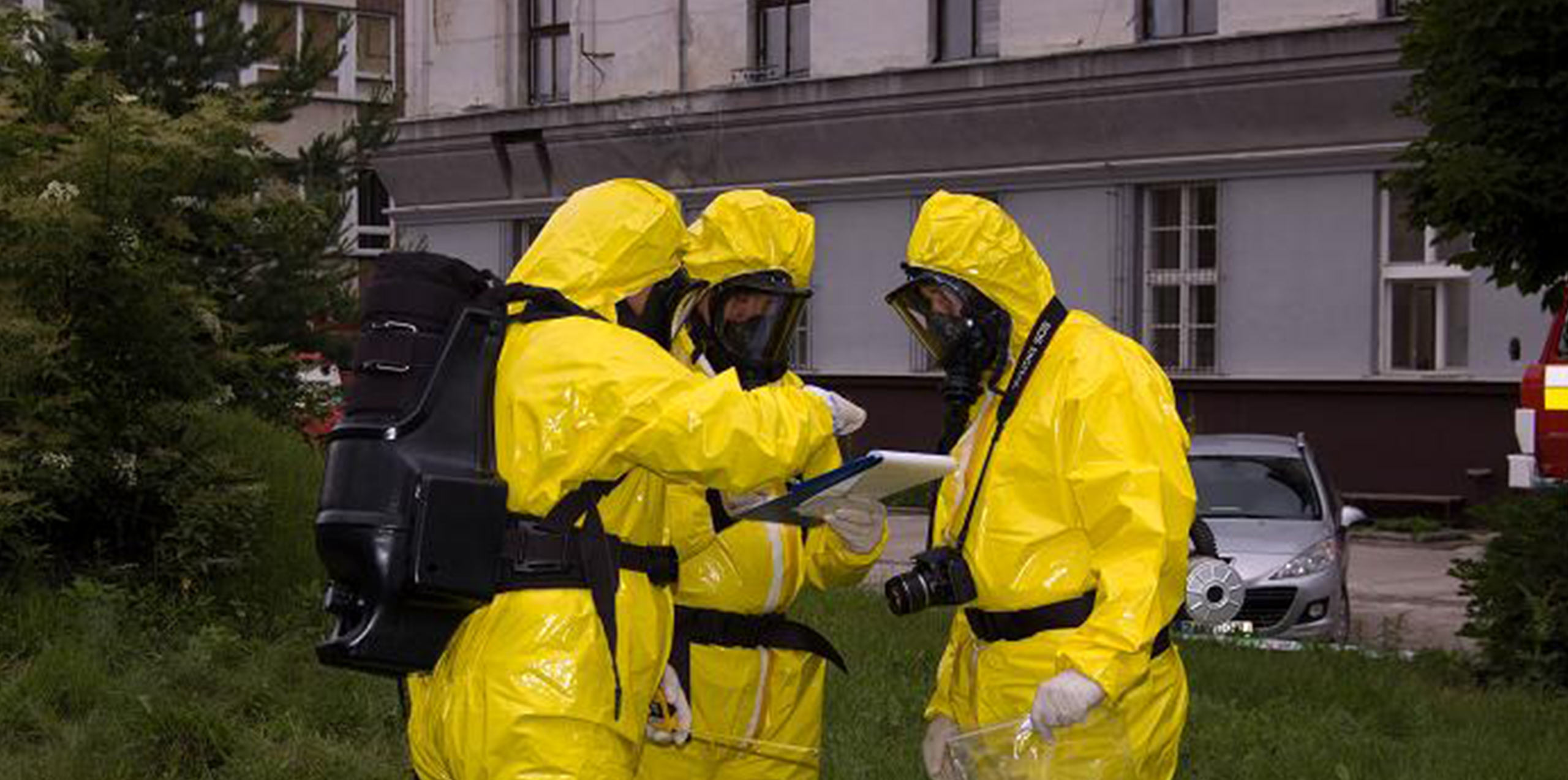 Use Case: Toxic chemicals have been dumped in Danube and Morava Rivers on the border between Slovakia and Austria.